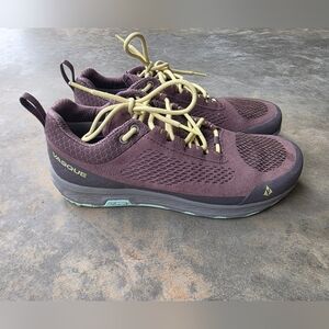 Vasque LT Low Plum Hiking Sneakers with Yellow Laces